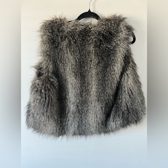 Steve Madden Faux Fur Vest Large - Picture 2 of 8